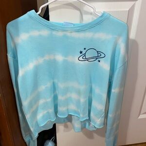 Sky cropped shirt (small stain on shirt)